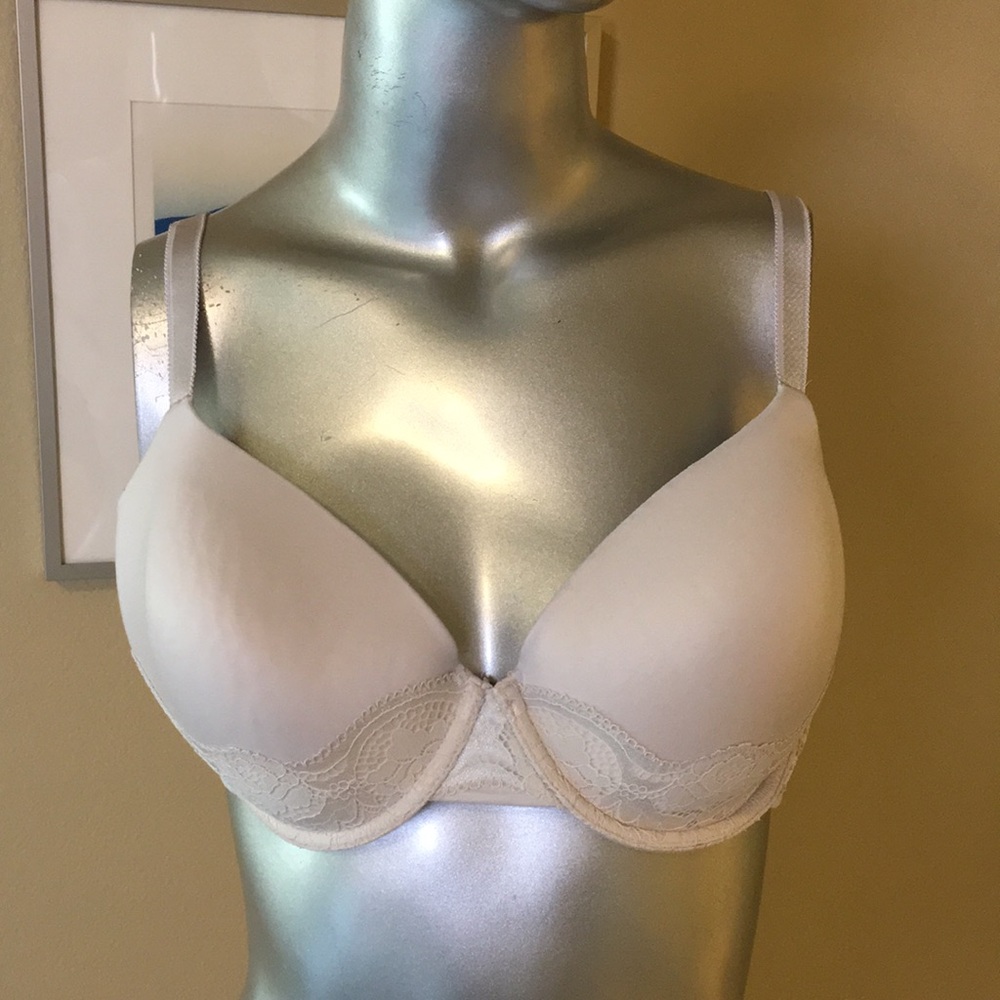 WACOAL | Underwire Bra 38D